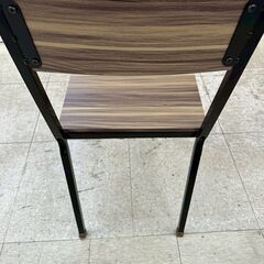 ★リユースのサカイ高崎店★TJ13289 (株)ベガコーポレーション 椅子 茶 H81×D49×W38 クリーニング済みの画像