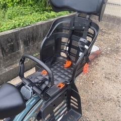 チャイルドシート付き自転車の画像