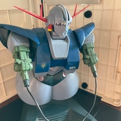 お渡し先決まりました。モビルスーツ「ジオング」のプラモデル　完成品の画像