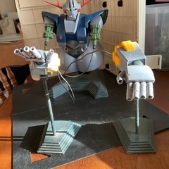 お渡し先決まりました。モビルスーツ「ジオング」のプラモデル　完成品の画像