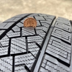 【極美品】アルファード40系対応　ピレリ ICE ZERO 225/60R18 2024年製 1シーズン使用 ホイール付き 4本セット スタッドレスタイヤの画像