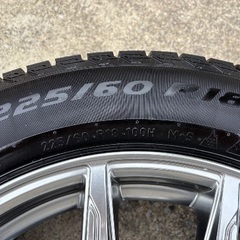 【極美品】アルファード40系対応　ピレリ ICE ZERO 225/60R18 2024年製 1シーズン使用 ホイール付き 4本セット スタッドレスタイヤの画像