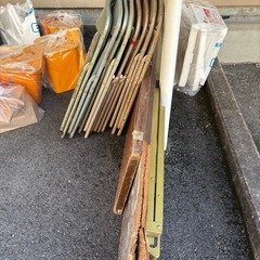 パイプイスと長机の画像