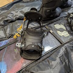 スノーボード＋バインディング＋ブーツ＋ケースセットの画像