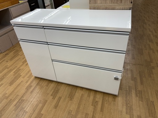 【ドリーム川西店限定】☆ジモティー見たよ割引☆キッチンボード WHT  クリーニング済み 【2125560000035260】