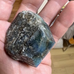 ラブラドライトの原石
の画像