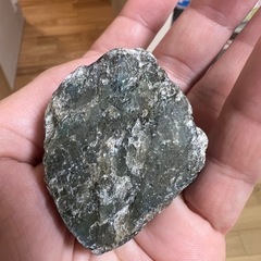 ラブラドライトの原石
の画像