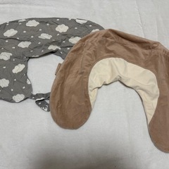 防寒ケープ　 授乳クッションカバーセットの画像