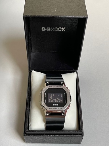 [即決の方！ぜひ‼︎コメント多数頂いてます]  CASIO G-SHOCK GM-5600-1JFです。