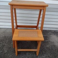 観音寺 ステップにもなる！ スツール イス 踏み台 収納式 木製 中古品の画像
