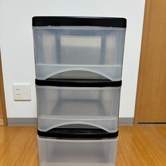 【引き取り限定】クリアボックスの画像