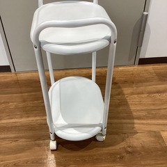 ワゴン（メタル製）【町田市再生家具】1108の画像