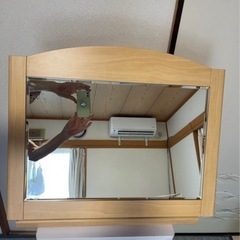 木製一面鏡の画像