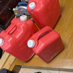 灯油タンク 18リットルと10リットル 3本まとめての画像