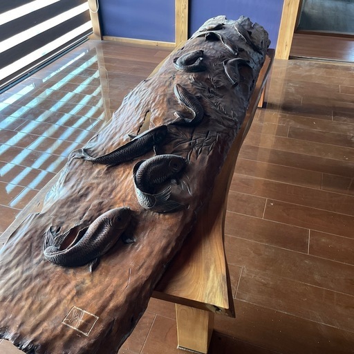 一枚板 鯉の浮き彫り　年代物！