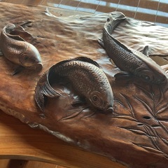 一枚板 鯉の浮き彫り　年代物！の画像
