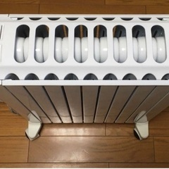 デロンギ オイルヒーター RHJ65L0915の画像