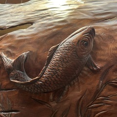 一枚板 鯉の浮き彫り　年代物！の画像