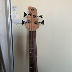 YamahaベースTRBX604FMの画像