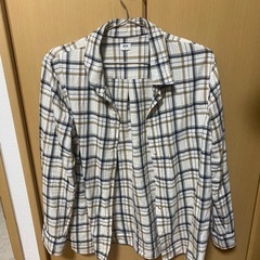 　ユニクロシャツ　4枚の画像