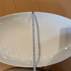 ジバンシィ　皿の画像