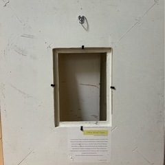 オフホワイトのアンティーク額縁🕊空間がやさしく整うフレームの画像