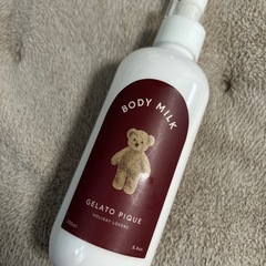 未使用　ジェラートピケ　ボディミルク　リッチストロベリーの香りの画像