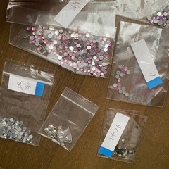 2　大量　セット　デコパーツ　チャーム　アクリルストーン　メタルパーツ　金属パーツ　　ネイルパーツ　まとめ売り　しげつちゃん　JOJOの画像