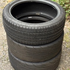 NS2R195/45/17が2本NS25　195/45/17が1本の画像