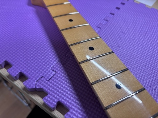 フェルナンデス　LE-1Z メイプル
指板