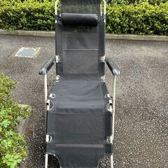 中古品 リクライニングチェア 折りたたみベッド リラックス アームチェア 寝椅子の画像