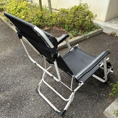 中古品 リクライニングチェア 折りたたみベッド リラックス アームチェア 寝椅子の画像