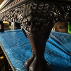 工芸木彫りティーテーブルの画像