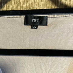 お話し中★グレーのカットソーLサイズ　レディースの画像