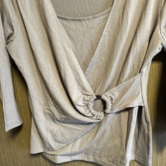 お話し中★グレーのカットソーLサイズ　レディースの画像