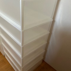 無印プラスチックケース9個まとめての画像