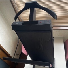 ズボンプレッサーの画像