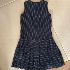 ワンピース　黒の水玉　UNIQLOの画像