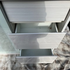 収納ボード　棚の画像