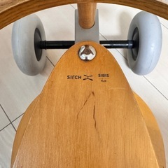 Sirch木製乗用玩具Sibis Flix三輪車の画像