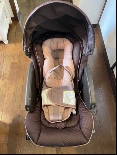 ハイローチェア　ユラリズムオートプレミアムプラス