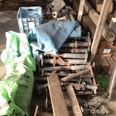 鉄筋、ポストなど大量の画像