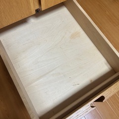 サイドチェストの画像