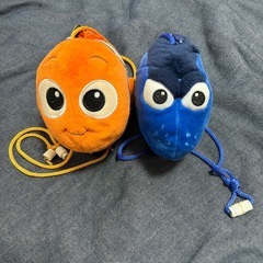 ニモとドリー ぬいぐるみポーチ　2セットの画像