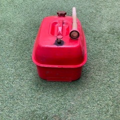 ガソリン携行缶20リットルの画像