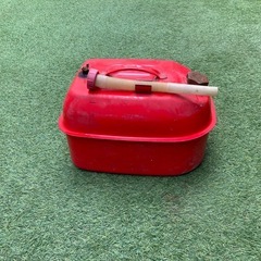 ガソリン携行缶20リットルの画像