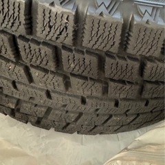 スタッドレスタイヤ セダン　4本セットの画像