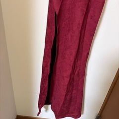 バーガンディ スリット入りロングドレス Sの画像