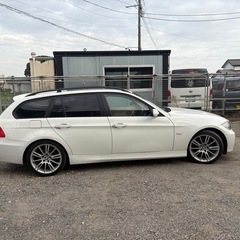 車検令和9年11月　BMW 318 ツーリング　タンレザー　サンルーフの画像