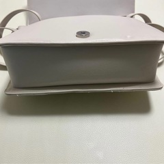 新品未使用】H&M 2wayキルティング ショルダーハンドバッグ アイボリーの画像